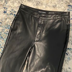 Ashley mason skinny faux leather pants